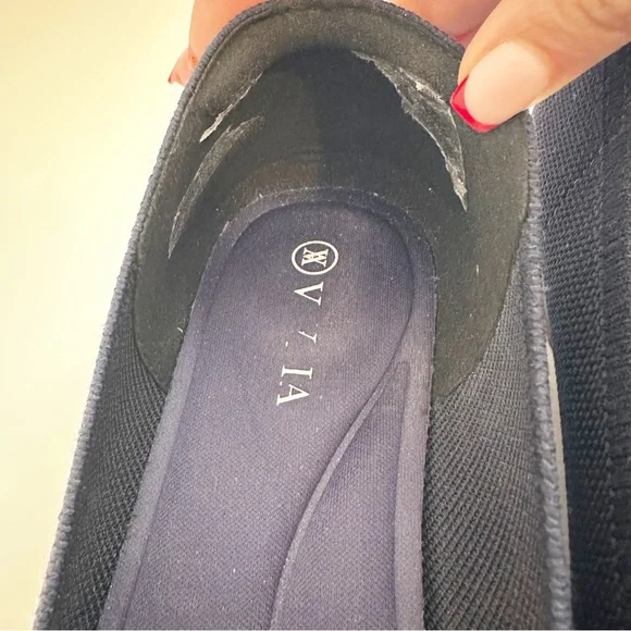 Vivaia Minnie Square-Toe Heels in Navy Blue 8.5 - Picture 9 of 10